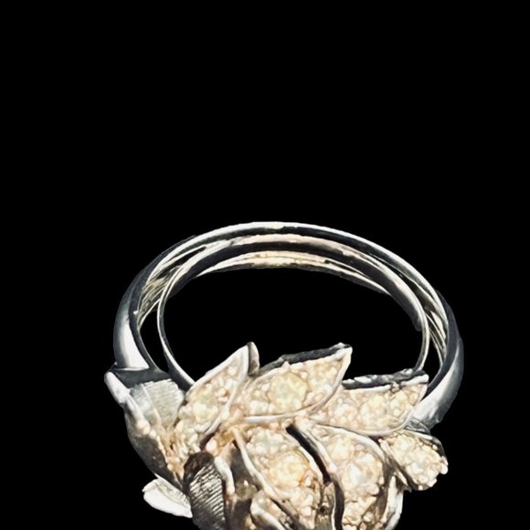 Vintage Silver Tone Rhinestone Flower Adjustable Ring (R326) - Picture 6 of 7